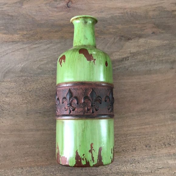 Fleur de lis green vase 13 inches - Picture 4 of 4